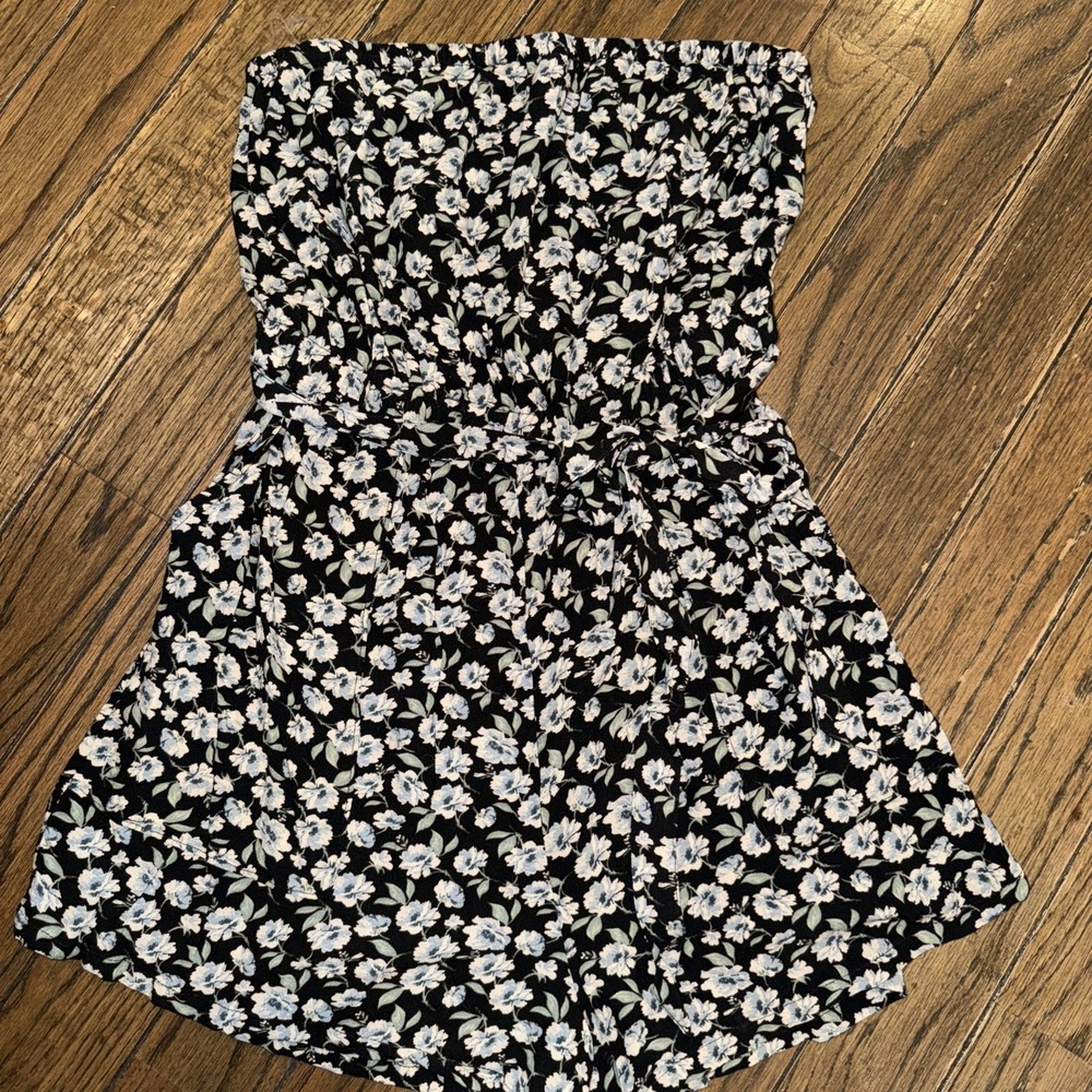 American Eagle Women's Strapless Floral‎ Smocked Romper Size Sm Festival Boho